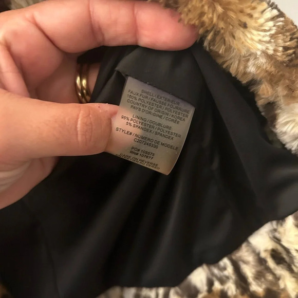 ! Alice + Olivia Faux Vegan Fur Leopard Cheetah Animal Print Sleeveless Ve… - Picture 6 of 7